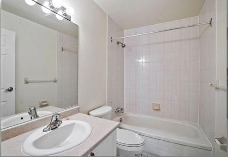 For Lease - 131 Edgehill Drive Unit# O5, Barrie, Ontario - Photo 3