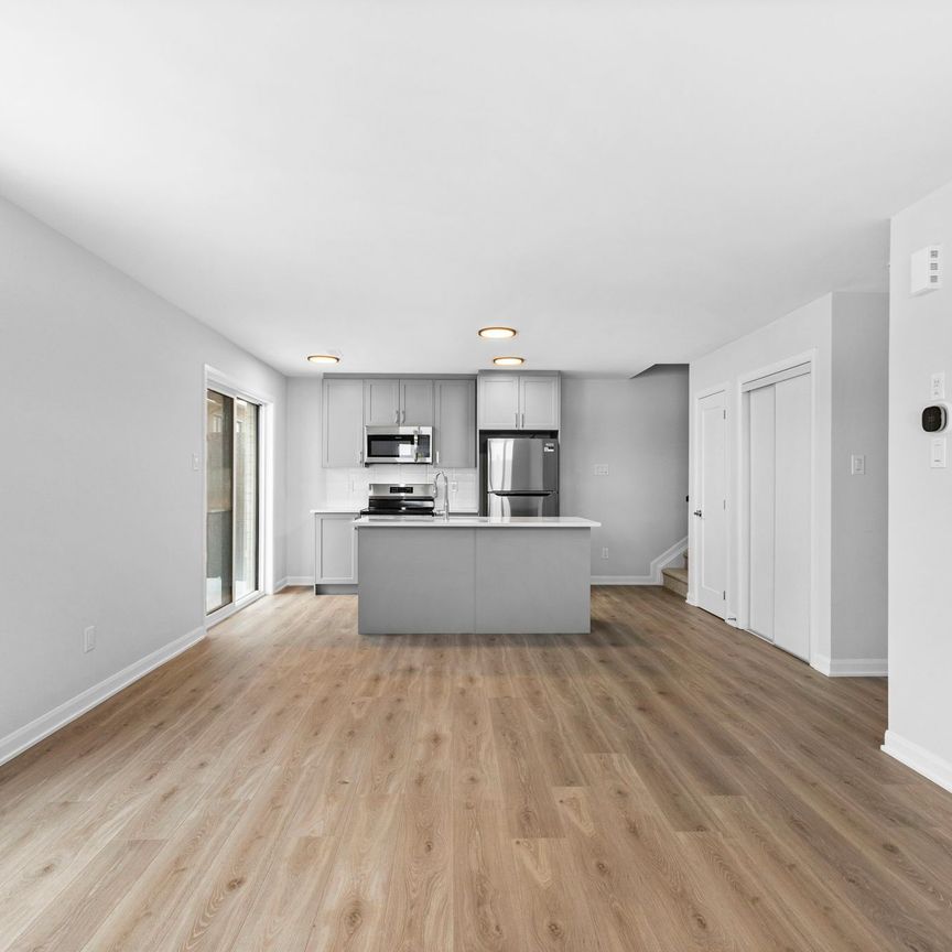 For Lease - 801 Glenroy Gilbert Drive Unit# 11, Barrhaven, Ontario - Photo 1