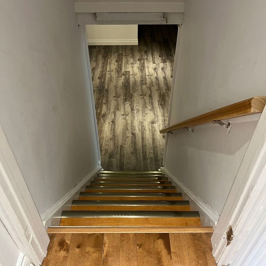 For Lease - 1116 Pomona Court Unit# Basement, Mississauga, Ontario - Photo 1