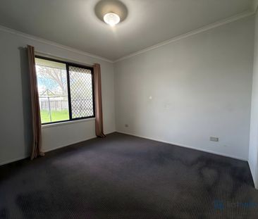 CONVENIENT NORTH BOOVAL LOCATION - Photo 5