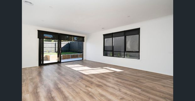 HEART-WARMING FAMILY HOME - Photo 1