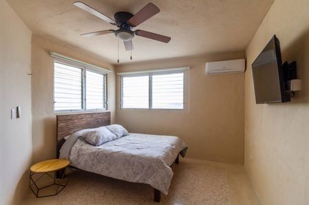 Departamento amueblado, de 1 recámara, en planta alta, cerca de Plaza Fiesta. - Photo 4