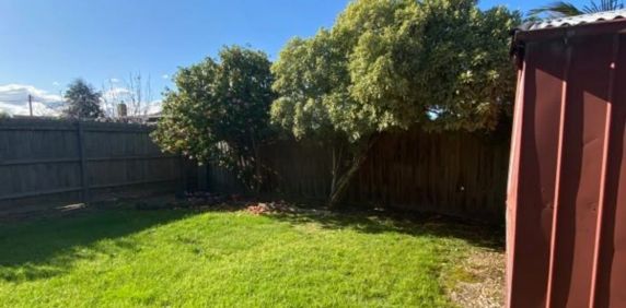 Large Family Home - Photo 2