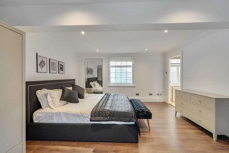 Elvaston Mews, South Kensington, SW7 - Photo 4