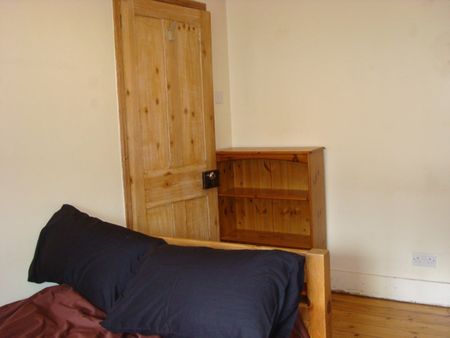 3 Bed Terraced House, Morley Avenue, N22 - Photo 5