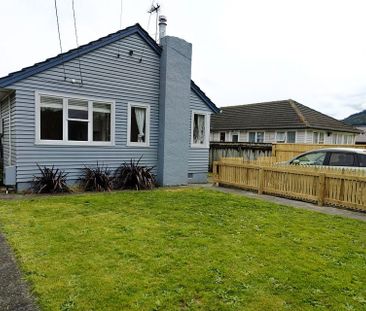 FAMILY-FRIENDLY HOME IN TRENTHAM (< 1 Min to SH2) - Photo 5