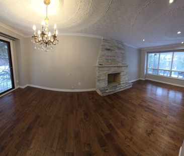 For Lease - 9 Ontario Street, Mississauga, Ontario - Photo 1