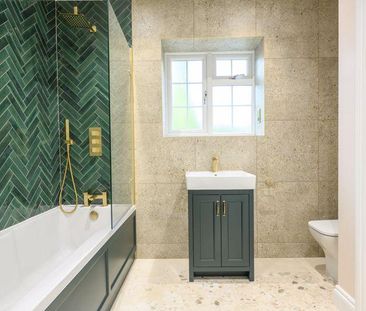 2 bedroom ground floor flat to rent - Photo 2