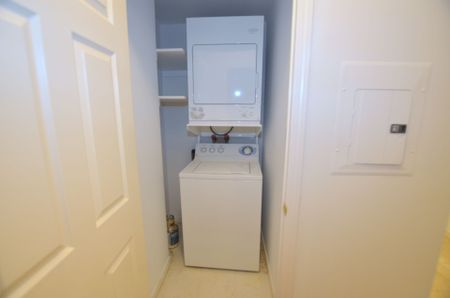 For Lease - 8 Hillcrest Avenue Unit# PH101, Toronto, Ontario - Photo 4