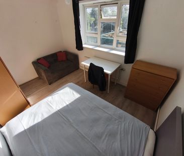 Room in a Shared Flat, Cottenham House, N19 - Photo 1