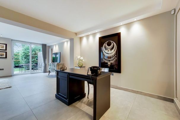 4 bedroom semi-detached house to rent - Photo 1