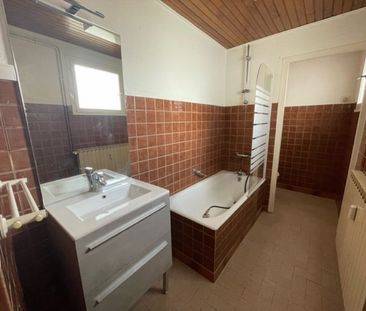 Location Appartement 3 pièces 105m² - Photo 4