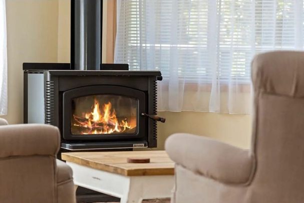 Spacious Family Home in Peaceful Lake Tabourie Location - Photo 1