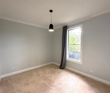 Space, Style and a Welcoming Feel - Photo 3