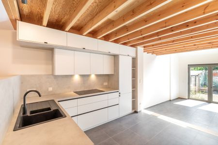 Volledig gerenoveerde woning met 2-slaapkamers. - Foto 4