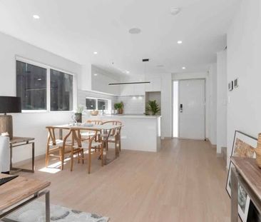 Brand New Rental – Modern Living in a Prime Location! - Photo 2