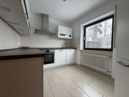 Großzügiges Reihenmittelhaus mit Garage und Garten - Photo 2