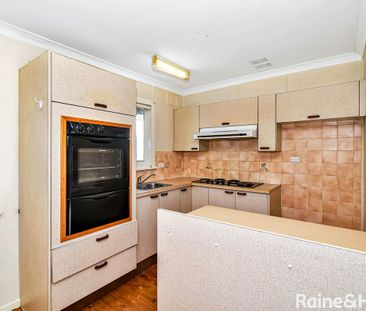 8 Kista Dan Avenue, Tregear, NSW 2770 - Photo 2