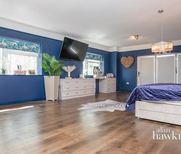 5 bedroom detached house to rent - Photo 5