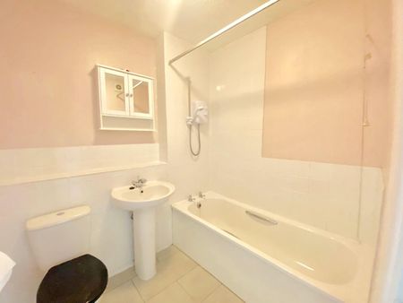 Riverside Steps, St. Annes Park - Photo 3