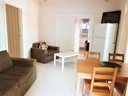 9-bedroom shared house / townhouse, Boronia Street - Photo 2