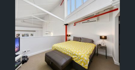 Stunning Corner Apartment with River Views in Teneriffe - Photo 4