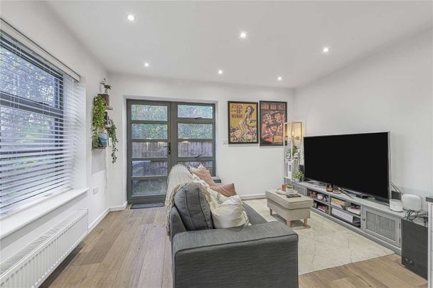 A brand newly developed ground floor one bedroom apartment. - Photo 1