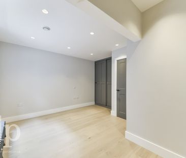 1 Bedroom Apartment, Berwick Street, Soho, W1F - Photo 3