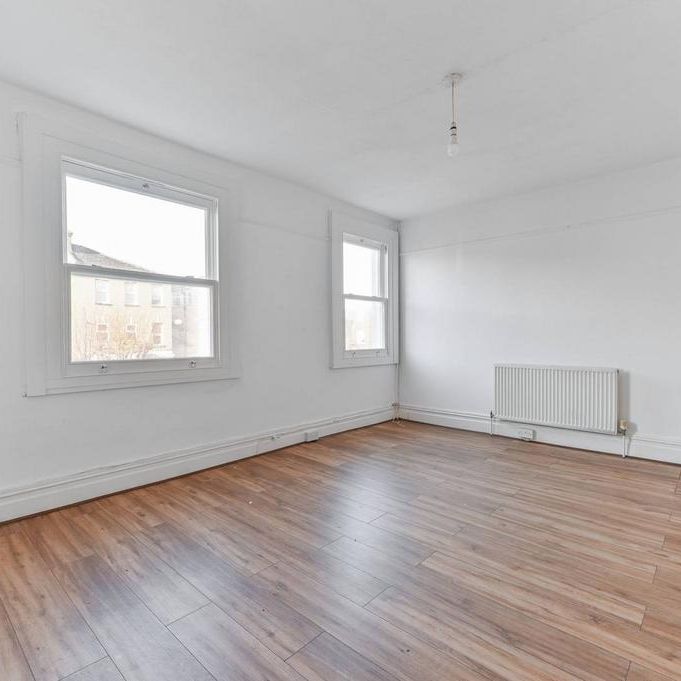 3 bedroom maisonette to rent - Photo 1