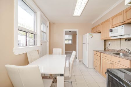 For Lease - 1378 Danforth Avenue Unit# 2, Toronto, Ontario - Photo 4