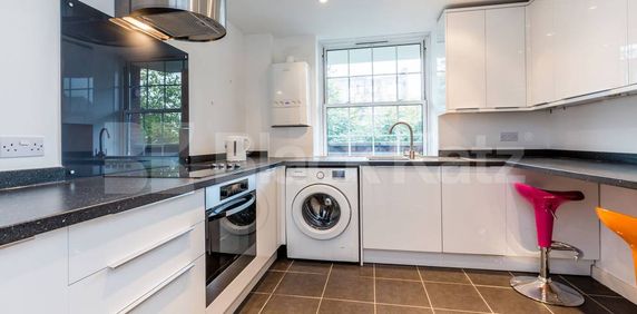 Superb modern 4 bed 2 bath in a large period conversion in Camden. - Photo 2