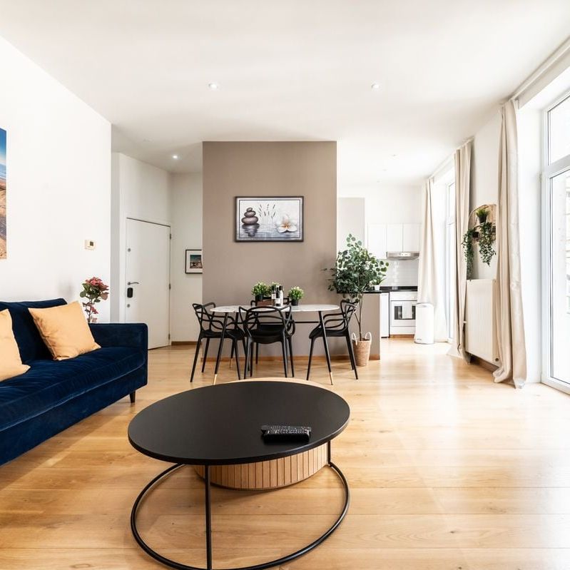 Appartement te huur in Brussel voor € 1.950 met 2 slaapkamers - Photo 1