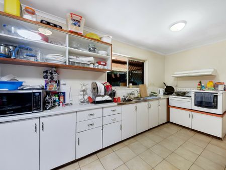 8 Covey Street, Chermside West QLD, Belconnen - Photo 5