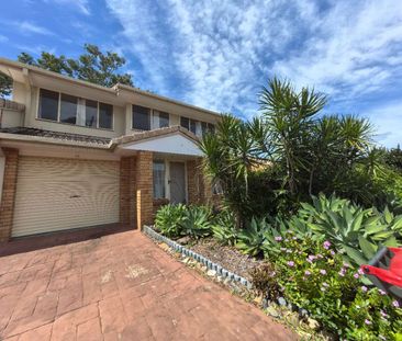 Park view 2 bedroom townhouse in a luxury complex - Photo 3