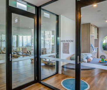 Unit 1104, 6 Sickle Avenue, Hope Island, QLD - Photo 2