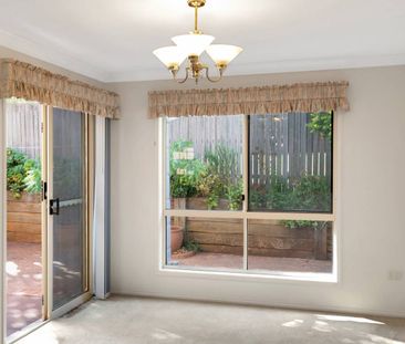 EAST SIDE TOWNHOUSE - Photo 5