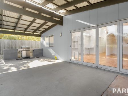 Spacious 3-Bedroom Gem in West Launceston - Photo 5