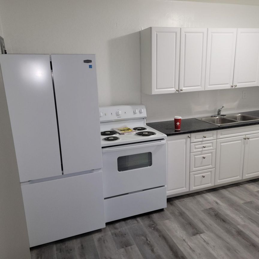 34 Stanley St. - Photo 1