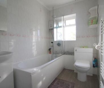 2 bedroom maisonette to rent - Photo 3