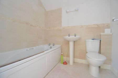 2 bedroom terraced house to rent - Photo 3
