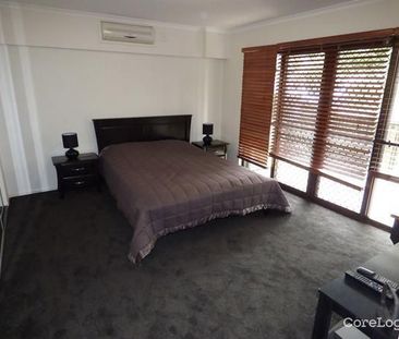 FURNISHED UNIT - IN THE HEART OF THE CBD - Photo 3