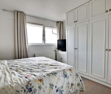 3 bedroom townhouse to rent - Photo 6