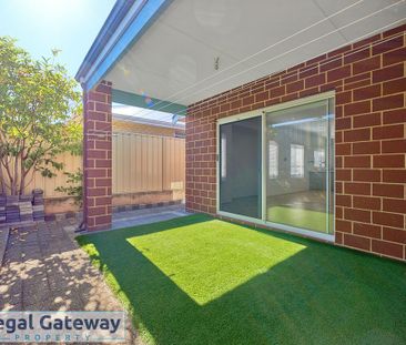 31 Birch Road, AUBIN GROVE WA 6164 - Photo 4