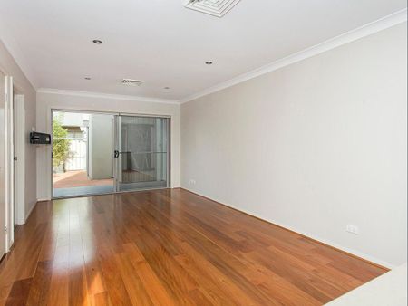 1/124 Young Street CARRINGTON NSW 2294 - Photo 2