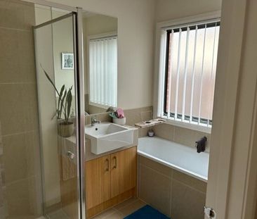 Point Cook - Photo 1