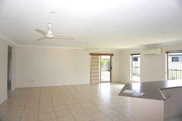 Spacious Family Home in Prime Location - 26 Duranbah Road, Blacks Beach - Photo 1