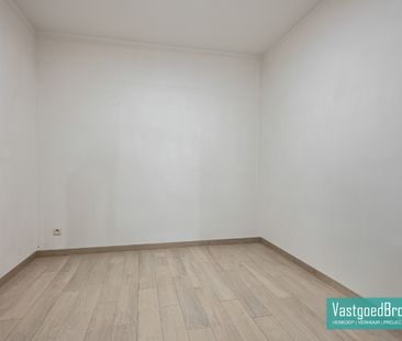 Gelijkvloersappartement met tuin en garage - Foto 4