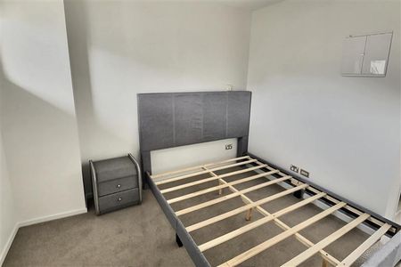 1 Bedroom Apartment in the City Centre - Photo 3