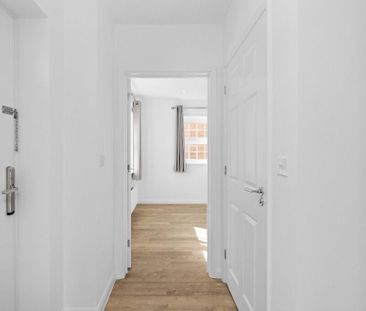 3 bedroom detached house to rent - Photo 2