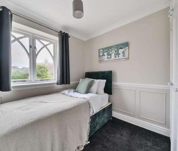 Saturn Croft, Berkshire, RG42 - Photo 6